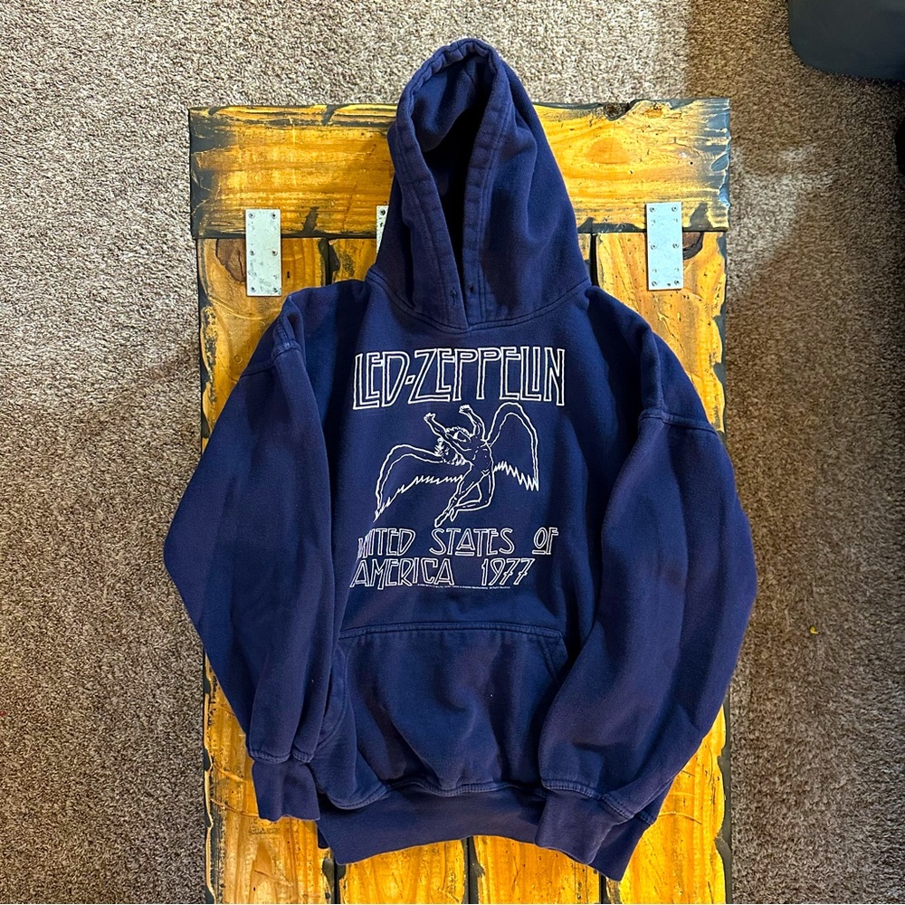 212 Heavy weight LED Zeppelin Swan Song hoodie youth size M (adult size small)!